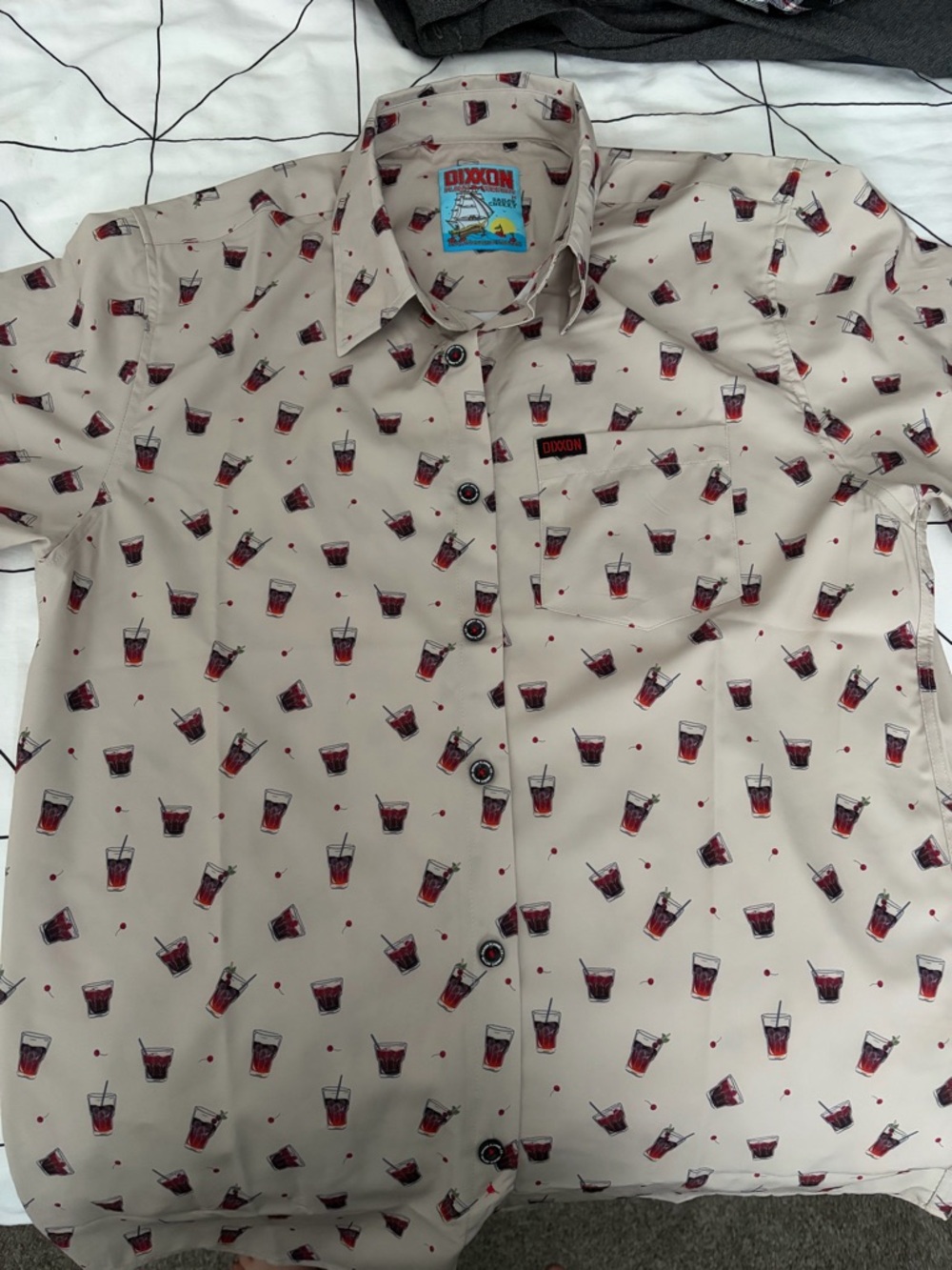 DIXXON Beige Short-Sleeve Button-Up Shirt with Red Drink Print